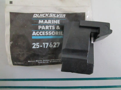 NEW OEM 25-17627 Mercury Quicksilver Control Cable Grommet 0820