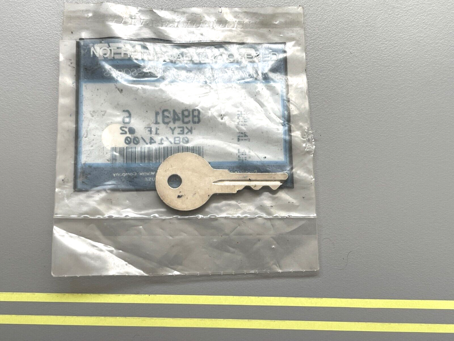 *NEW OEM* 0750 Mercury Quicksilver KEY 89491-6