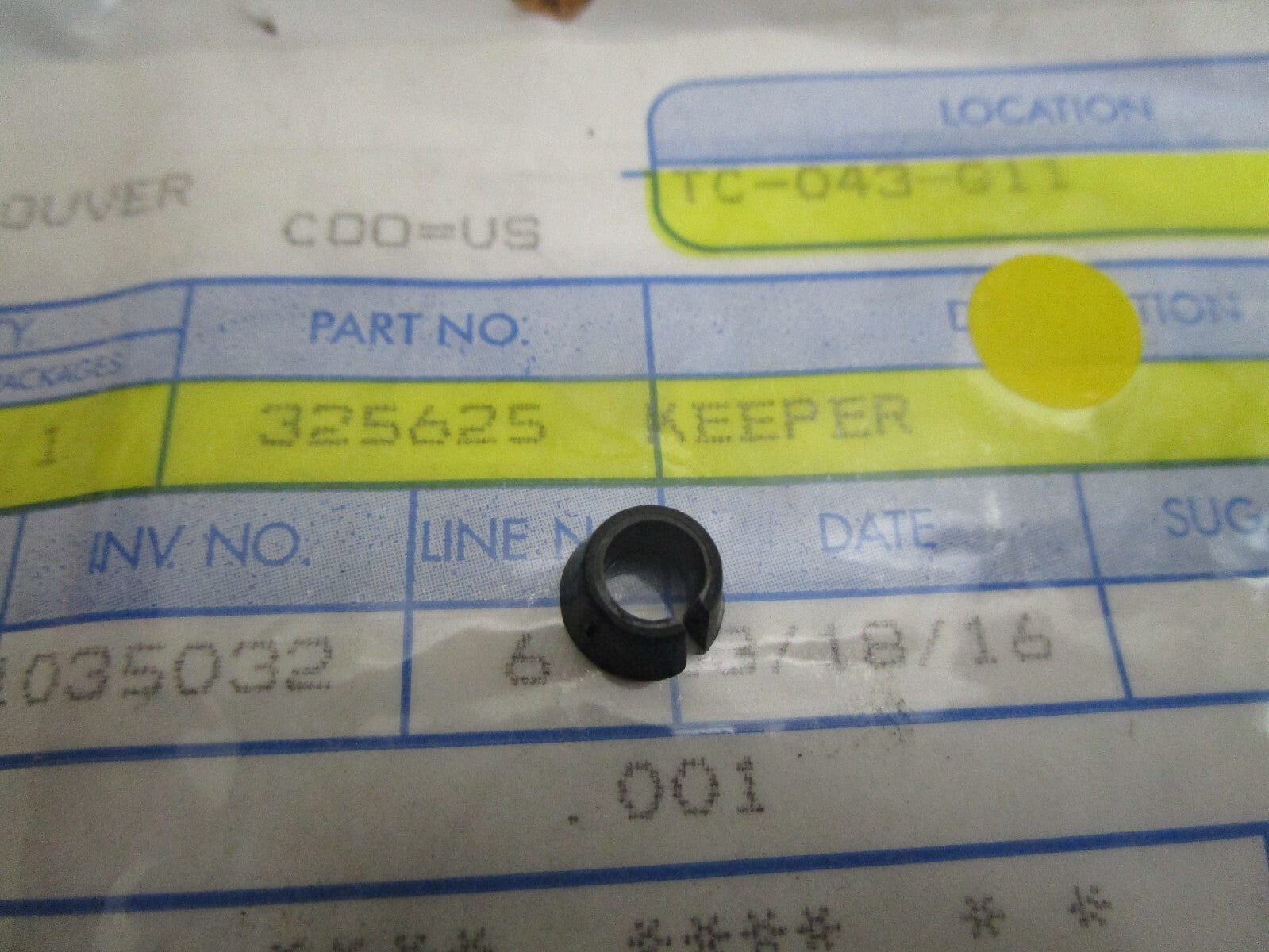 *NEW OEM* 0810 OMC Johnson Evinrude Keeper 325625 0325625