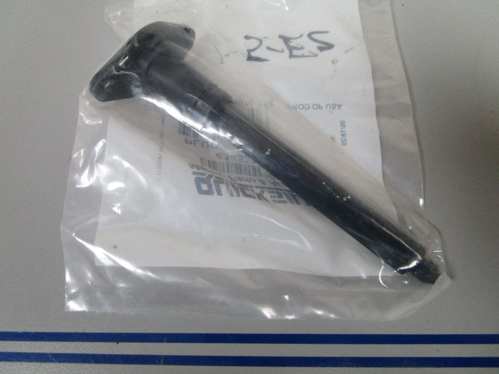 *NEW OEM* 0810 Mercury Quicksilver Plug 43453T