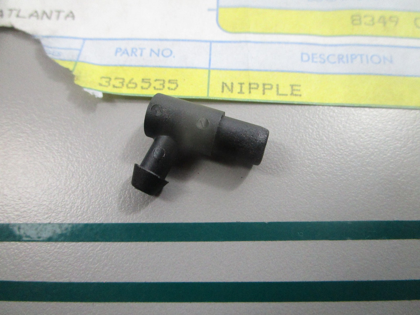 NEW OEM 336535 0336535 OMC Johnson Evinrude Nipple 0810