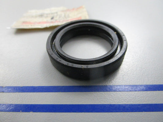 NEW OEM 93103-28011 Yamaha Oil Seal 0810