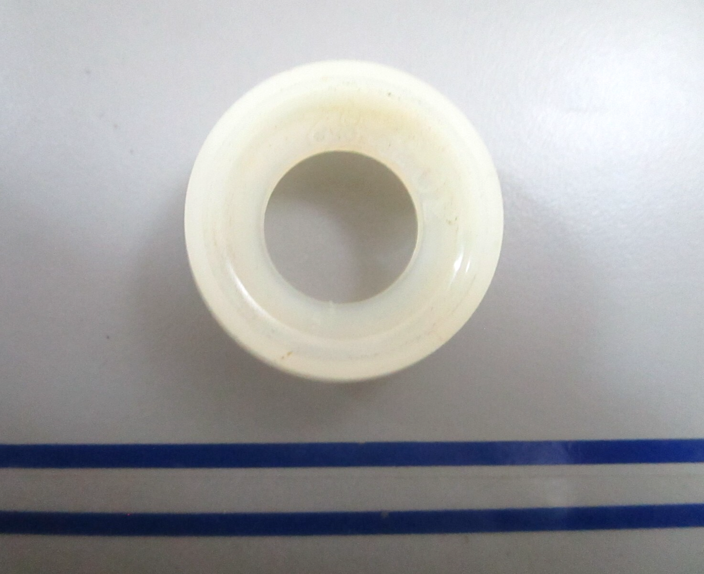 *NEW OEM* 0780 OMC Johnson Evinrude Block 303282 0303282