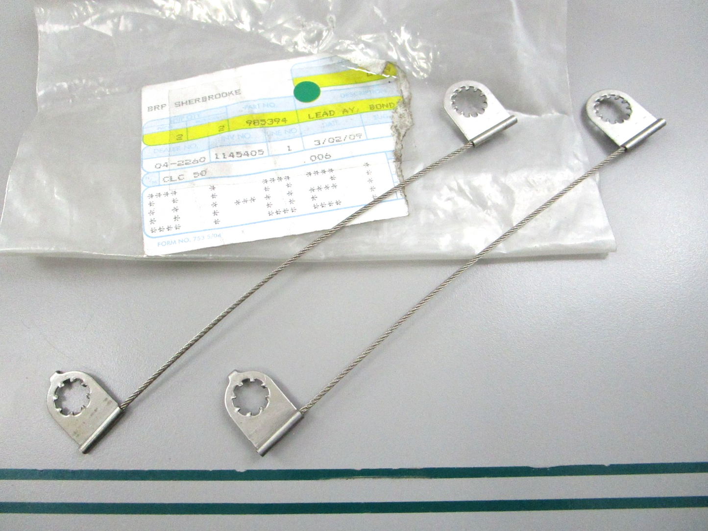 NEW OEM (LOT OF 2) 985394 0985394 OMC Johnson Evinrude Bond Lead 0810