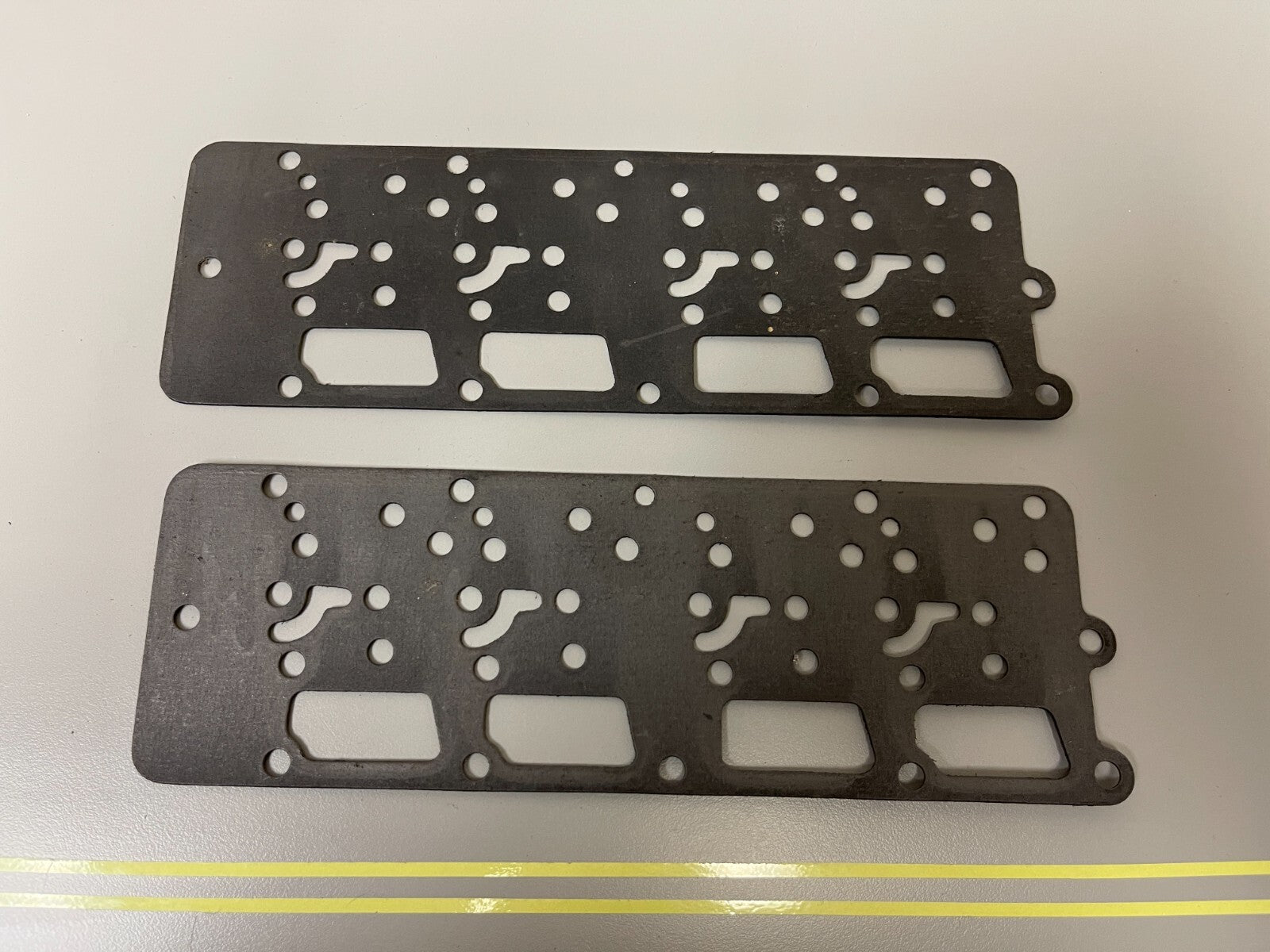 *NEW OEM* (LOT OF 2) 0810 OMC Johnson Evinrude Gasket 311531 0311531