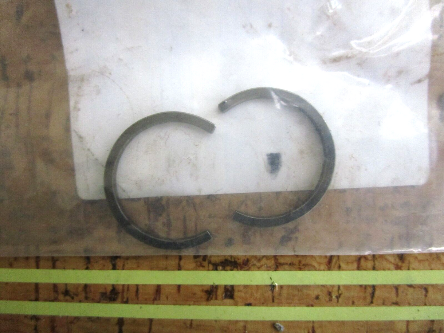 *NEW OEM* (LOT OF 2) 0810 OMC Johnson Evinrude Snap Ring 3850757