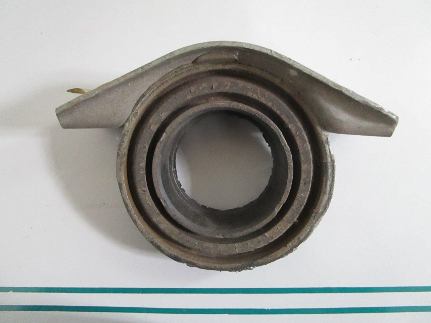 NEW OEM 1264100181 Merecedes-Benz Mounting 0820