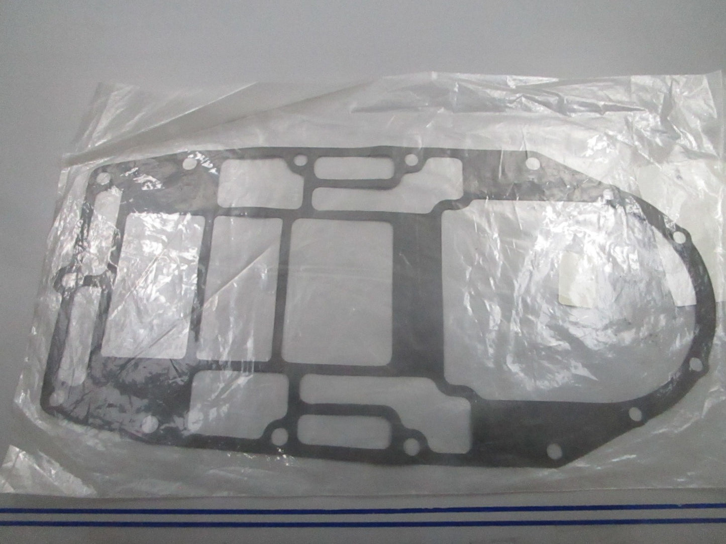 *NEW OEM* 0840 OMC Johnson Evinrude Gasket 0329975 329975