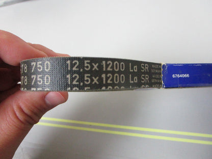 *NEW OEM* 0720 Volvo Penta V-Belt 978750