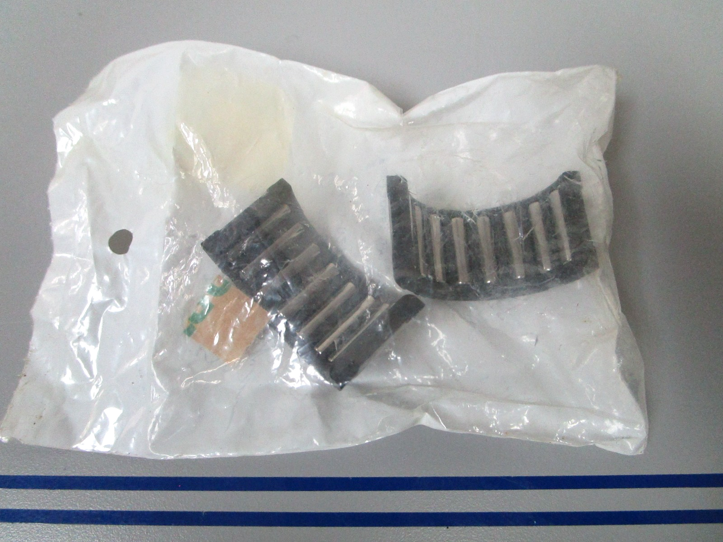 NEW RL1352 Replaces: 318252 18-1352 31-02763 Red Line Bearing  0810