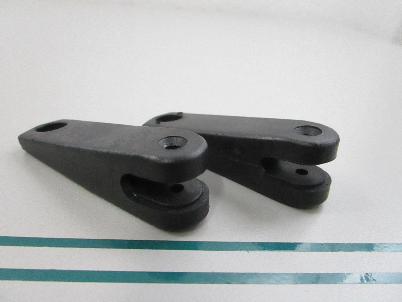 NEW OEM (LOT OF 2) 6L8-G3118-01-00 Yamaha Transom Clamp Handle 0810