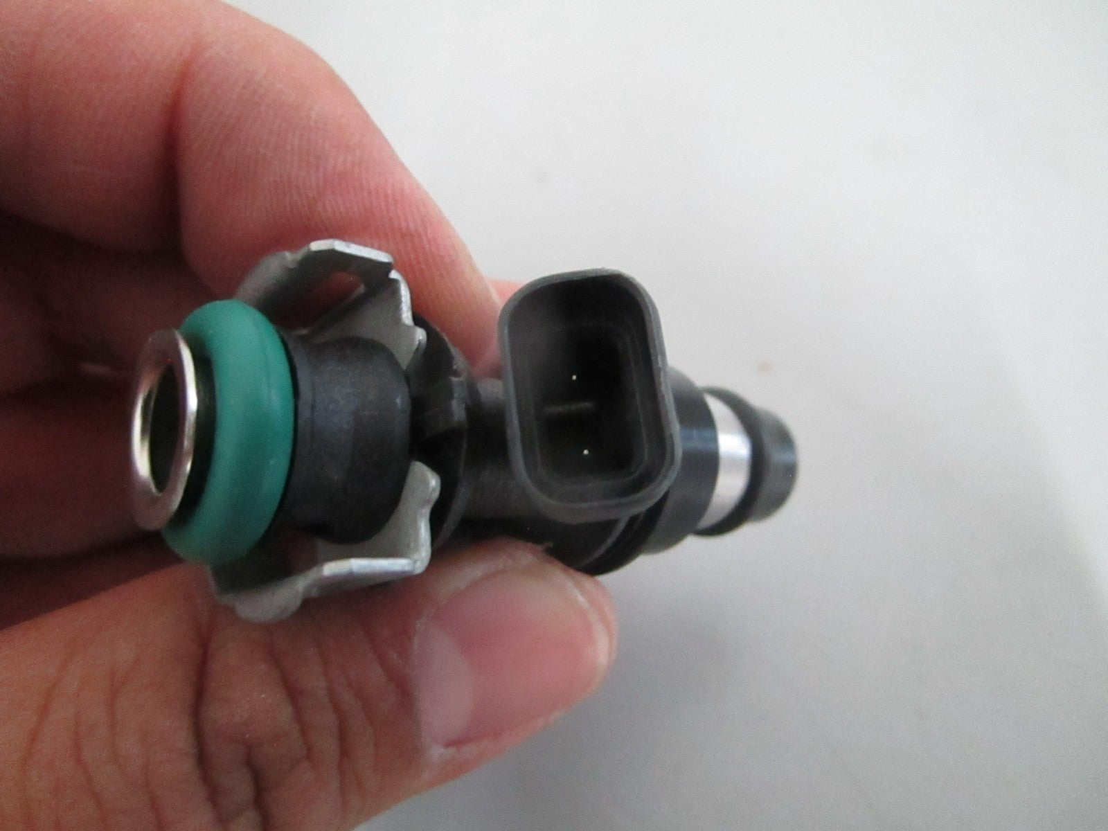 *NEW OEM* 0820 Mercury Quicksilver Injector 881693002