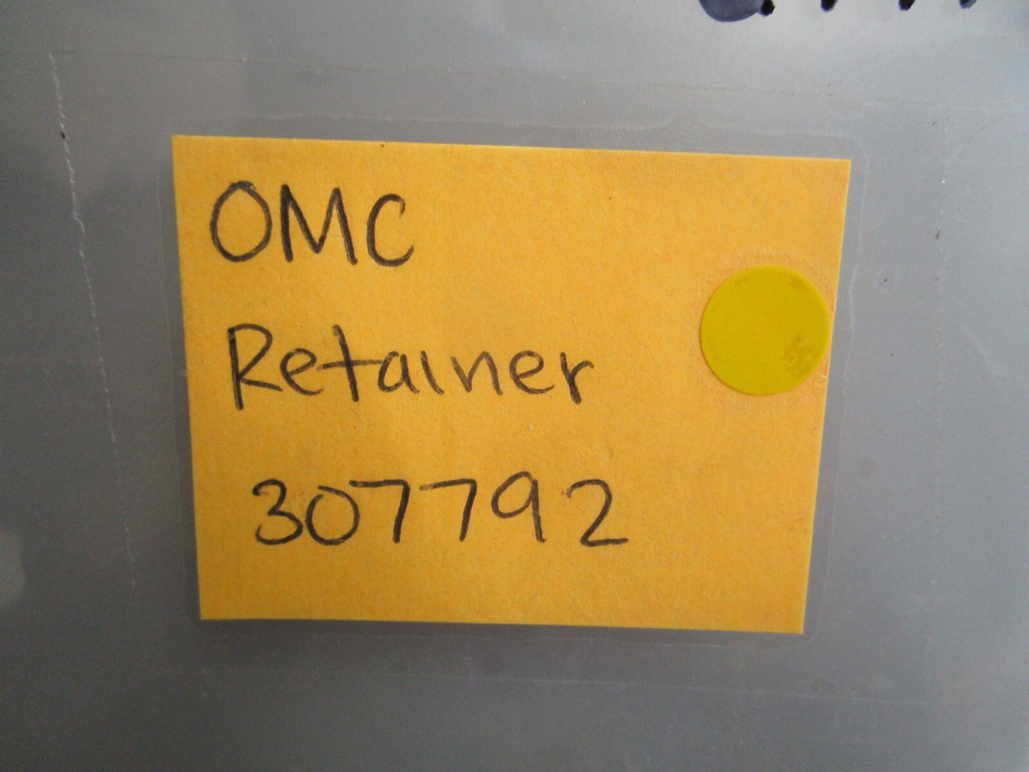 *NEW OEM* 0820 OMC Johnson Evinrude Retainer 307792 0307792