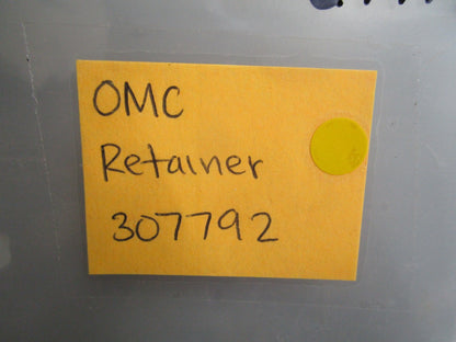 *NEW OEM* 0820 OMC Johnson Evinrude Retainer 307792 0307792
