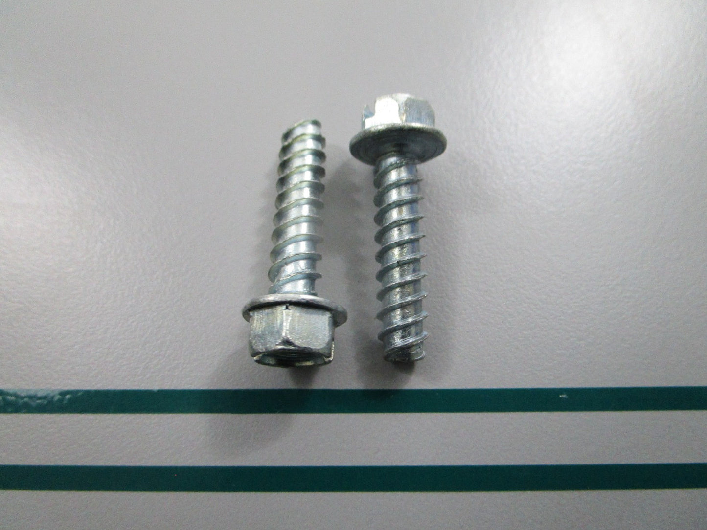 NEW OEM (LOT OF 2) 530092243 Poulan Screw 0810