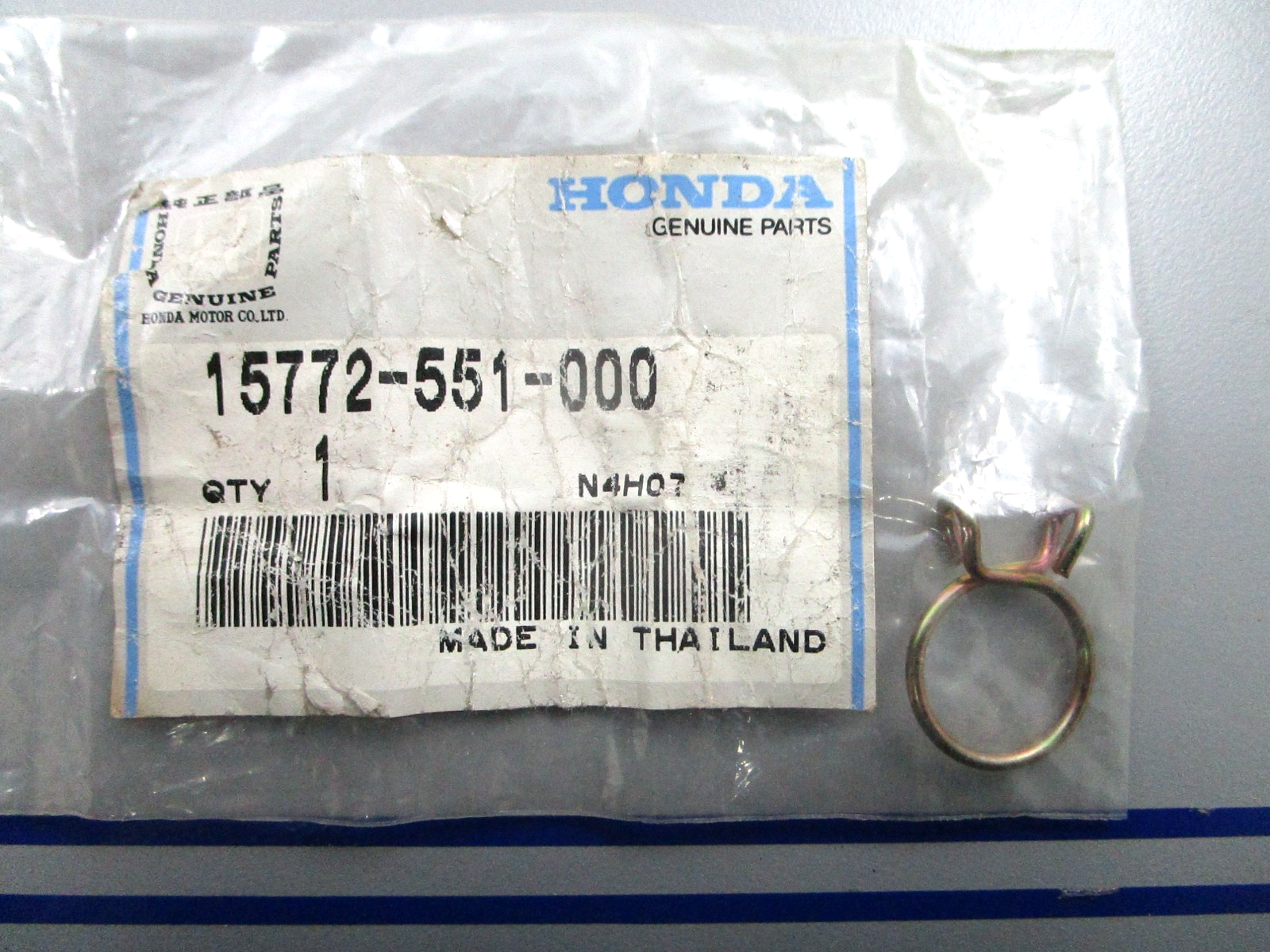 *NEW OEM* 0810 Honda Clip 15772-551-000
