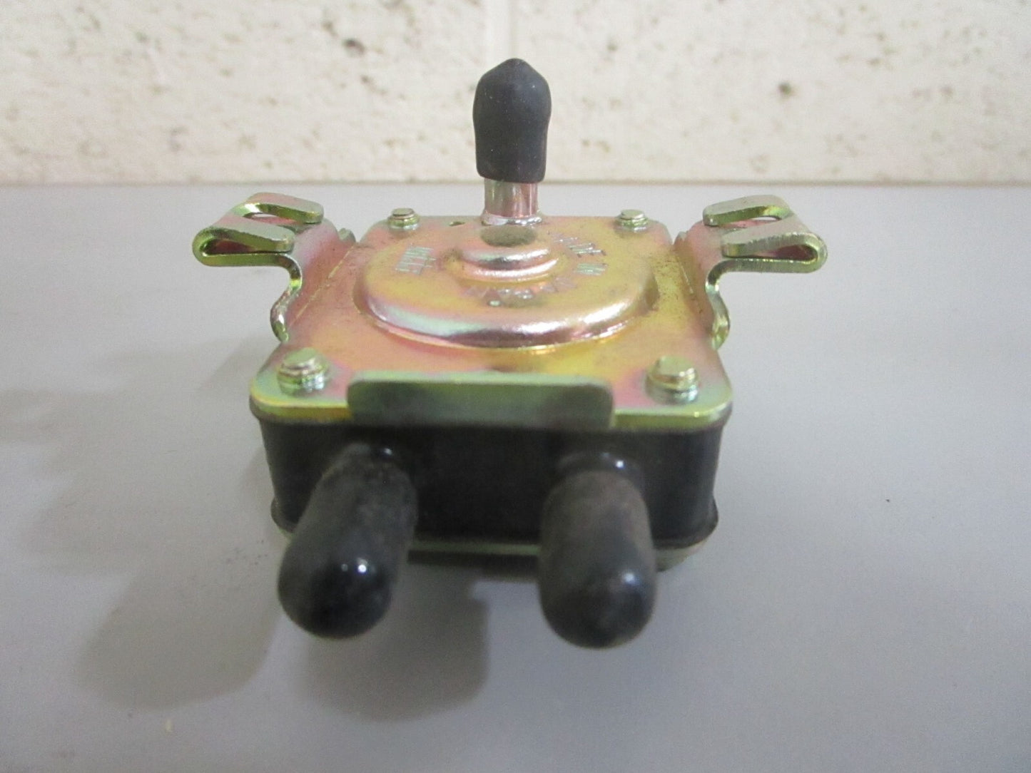 *NEW OEM* 0820 John Deere Fuel Pump HE149-1911