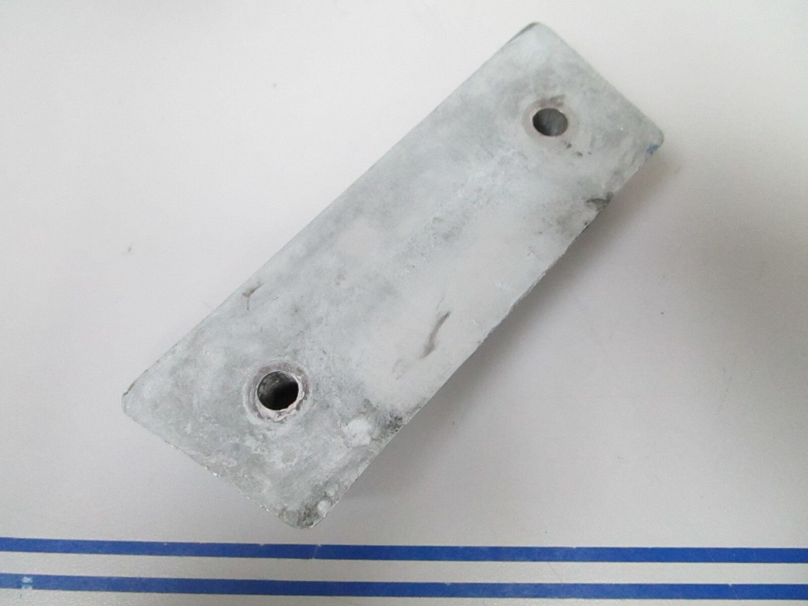 *NEW OEM* 0810 Volvo Penta Zinc Anode 852835