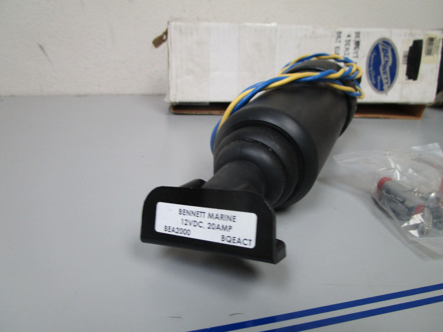 *NEW OEM* 0720 Bennett Marine 12VDC 20amp Bolt Electric Actuator BEA2000