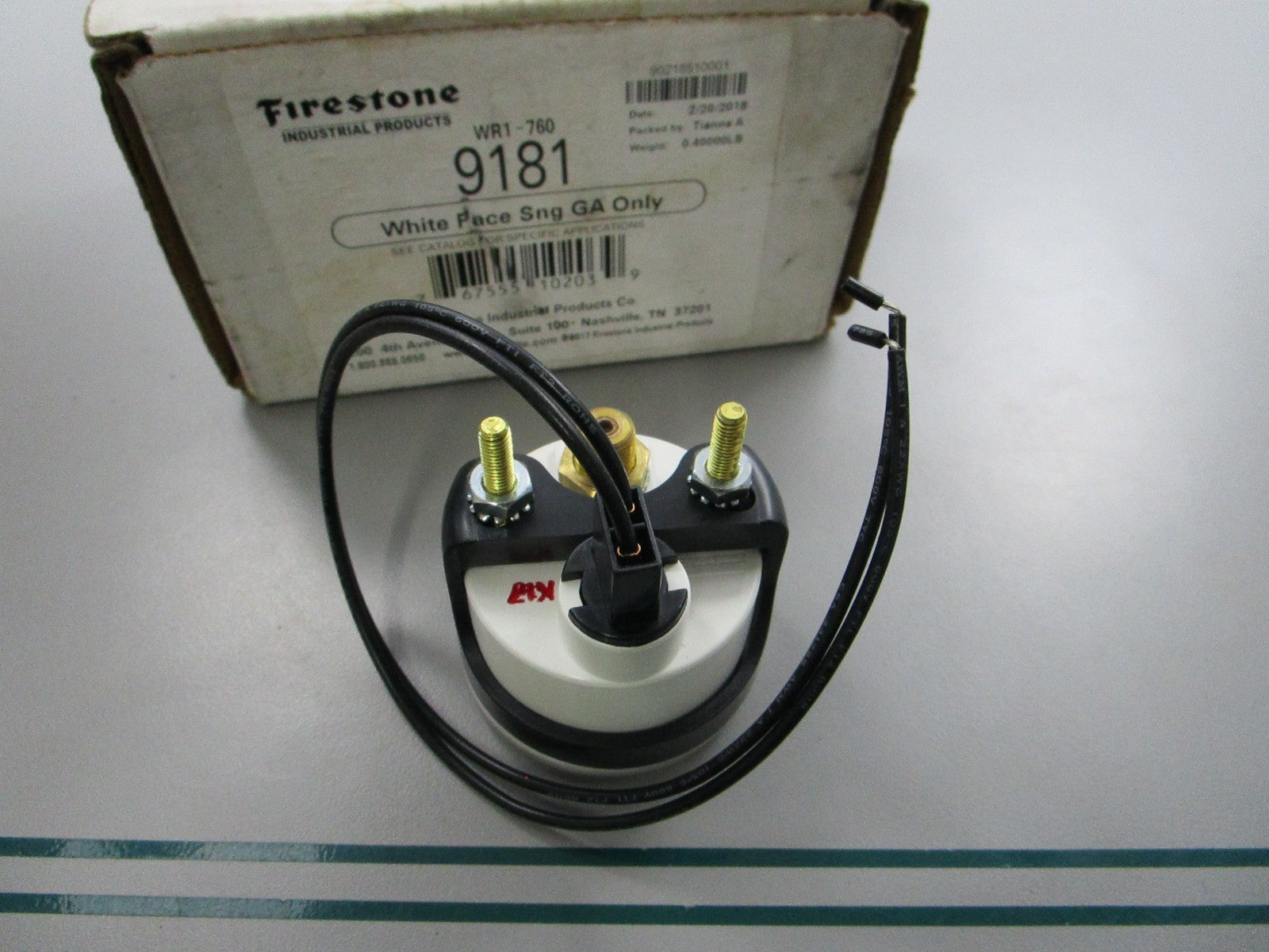 NEW 9181 Firestone White Single Air Pressure Gauge 0810