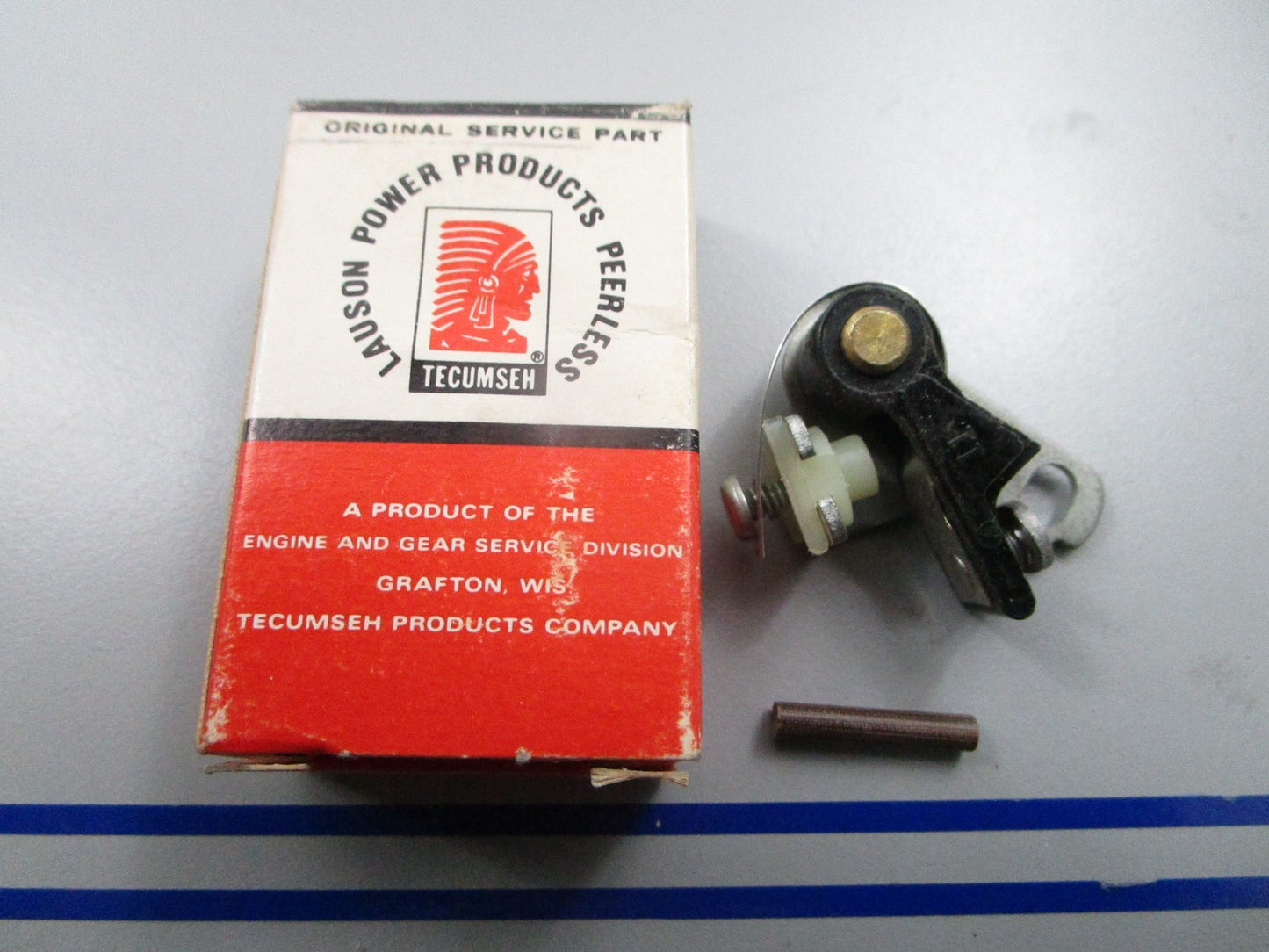 *NEW OEM* 0810 Tecumseh Breaker Point 32011A