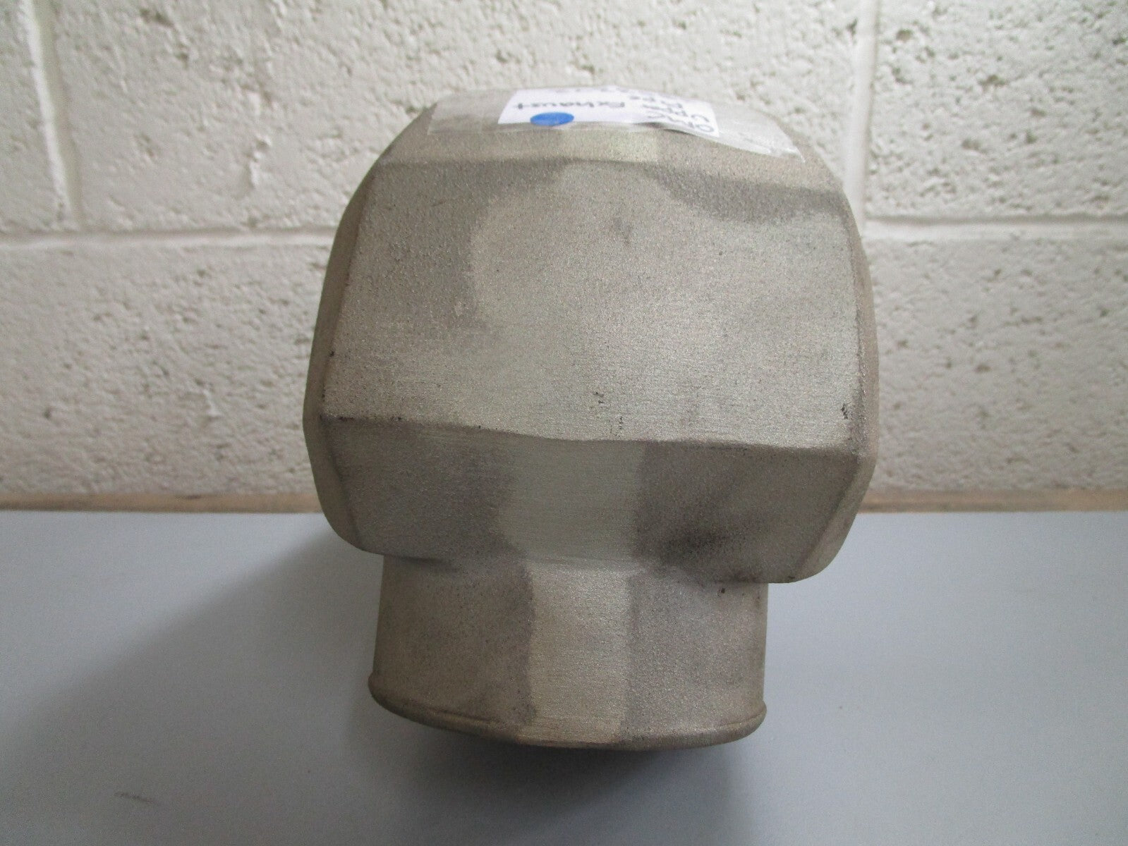 *NEW OEM* 0820 OMC Johnson Evinrude Upper Exhaust Pipe 3853372