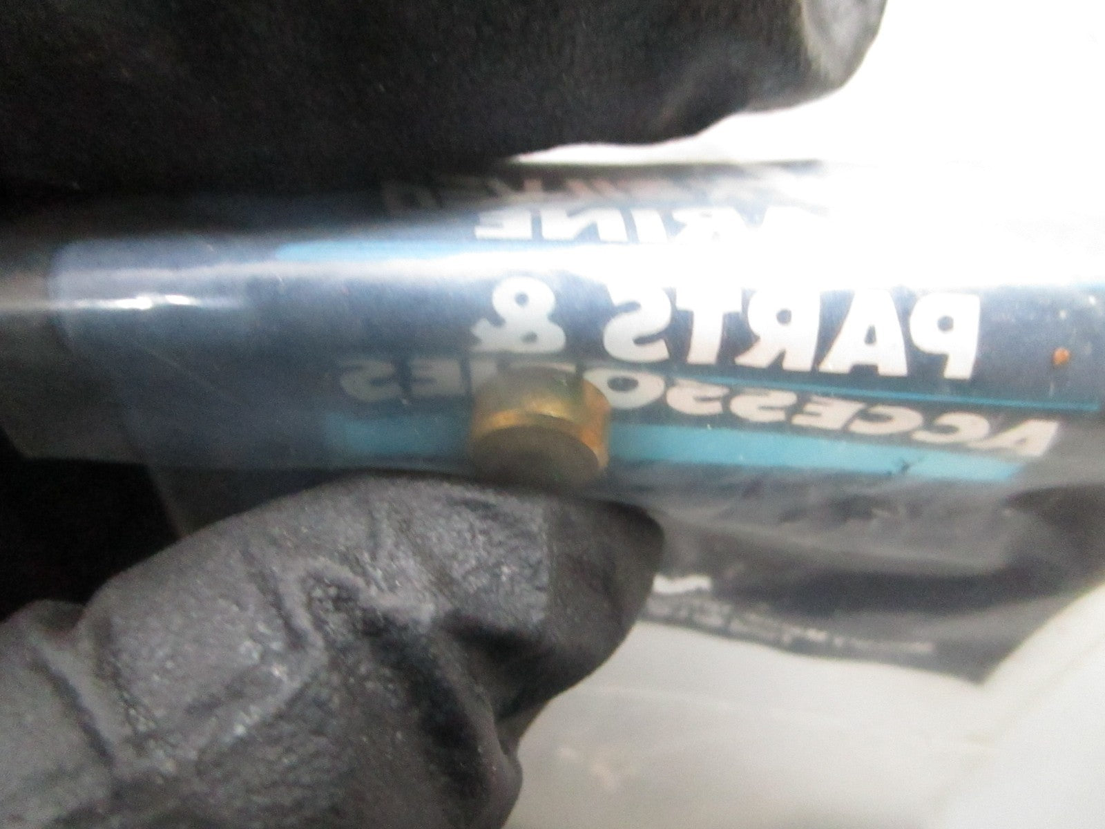 *NEW OEM* 0810 Mercury Quicksilver Roller 16884