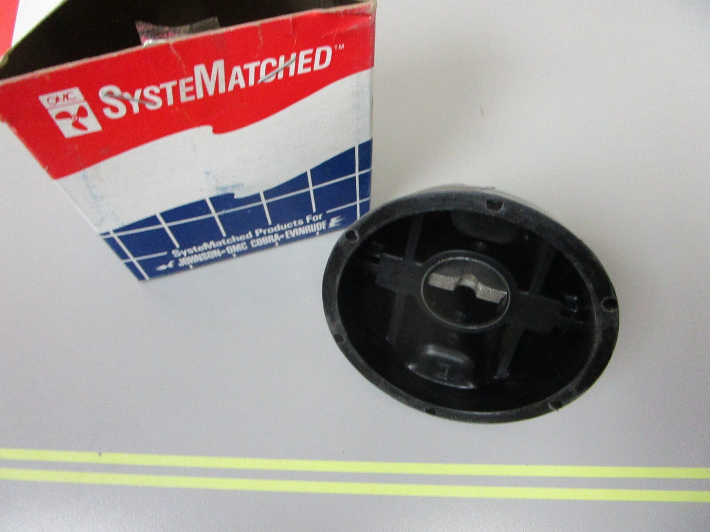 *NEW OEM* 0810 OMC Johnson Evinrude Propeller Cone 379798 0379798