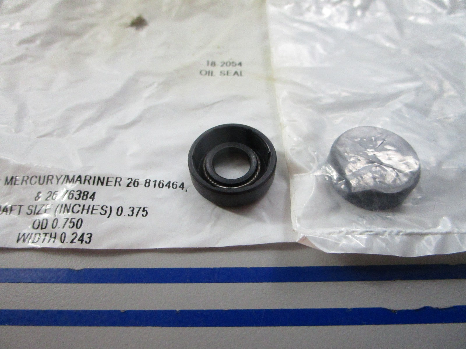 NEW (LOT OF 2) 18-2054 Replaces: 26-816464 26-76384 Sierra Oil Seal 0810