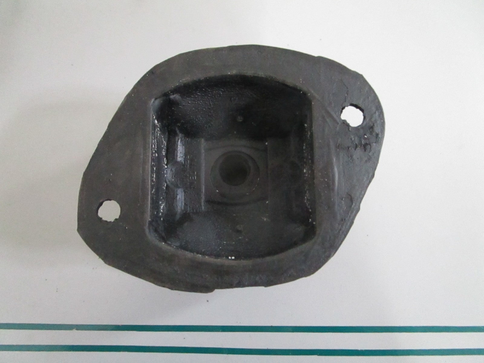 NEW OEM 6152230112 Mercedes-Benz Engine Mount 0820