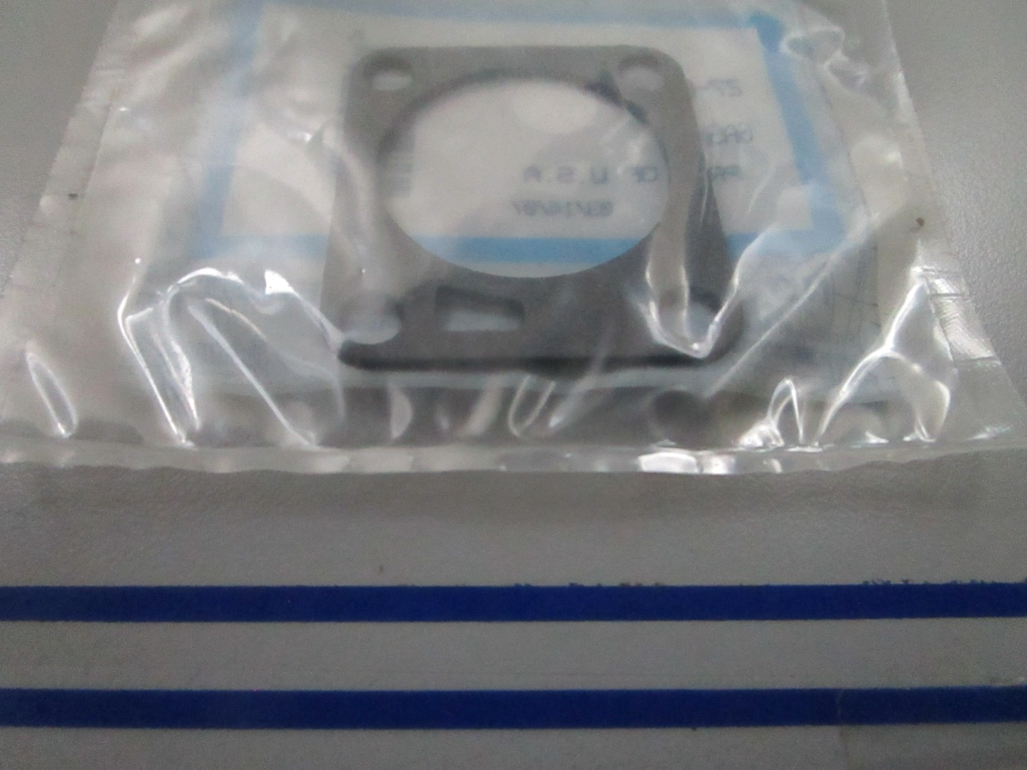 *NEW OEM* 0810 Mercury Quicksilver Gasket 27-815009