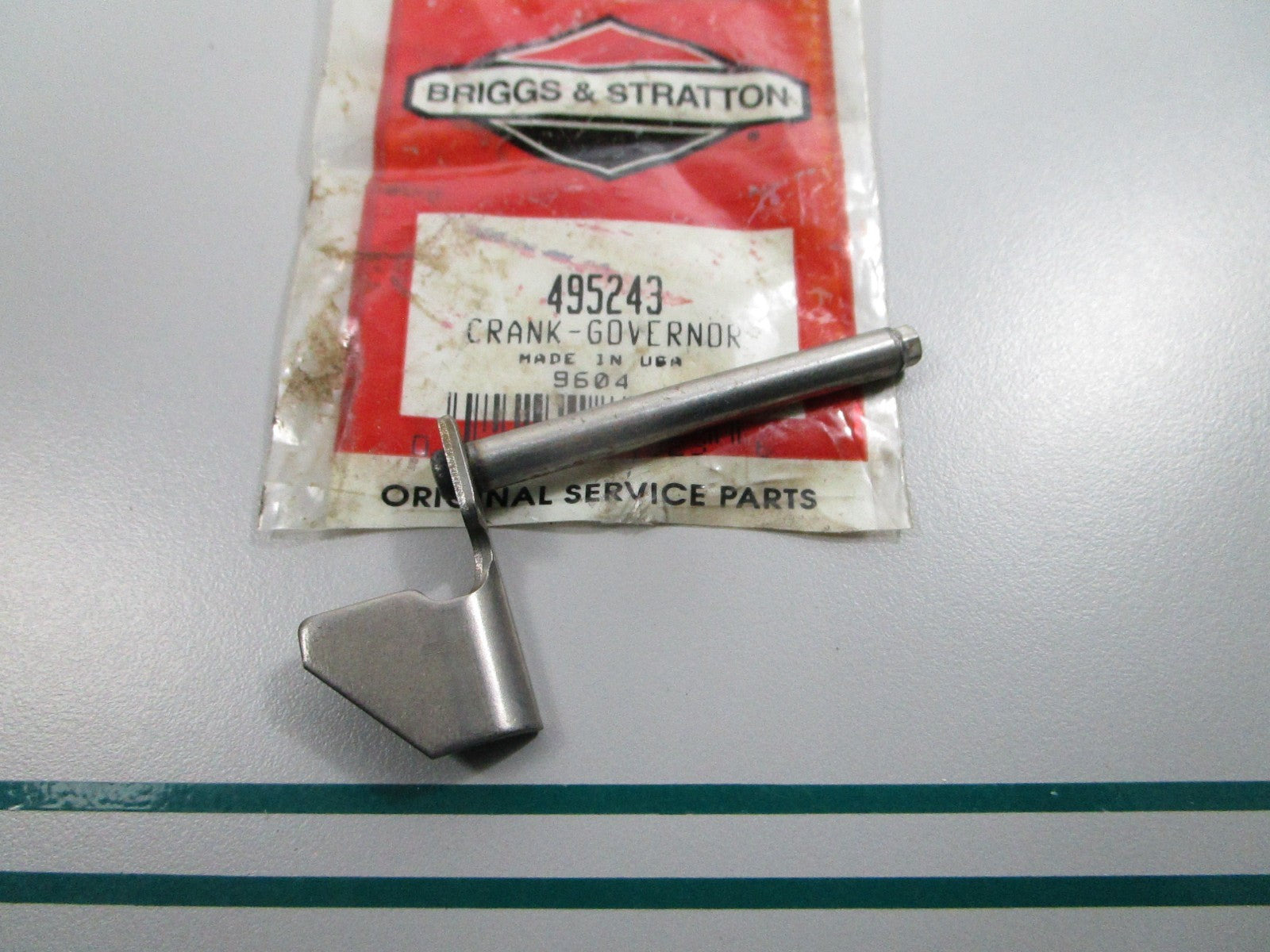 NEW OEM 495243 Briggs & Stratton Governor Crank 0810