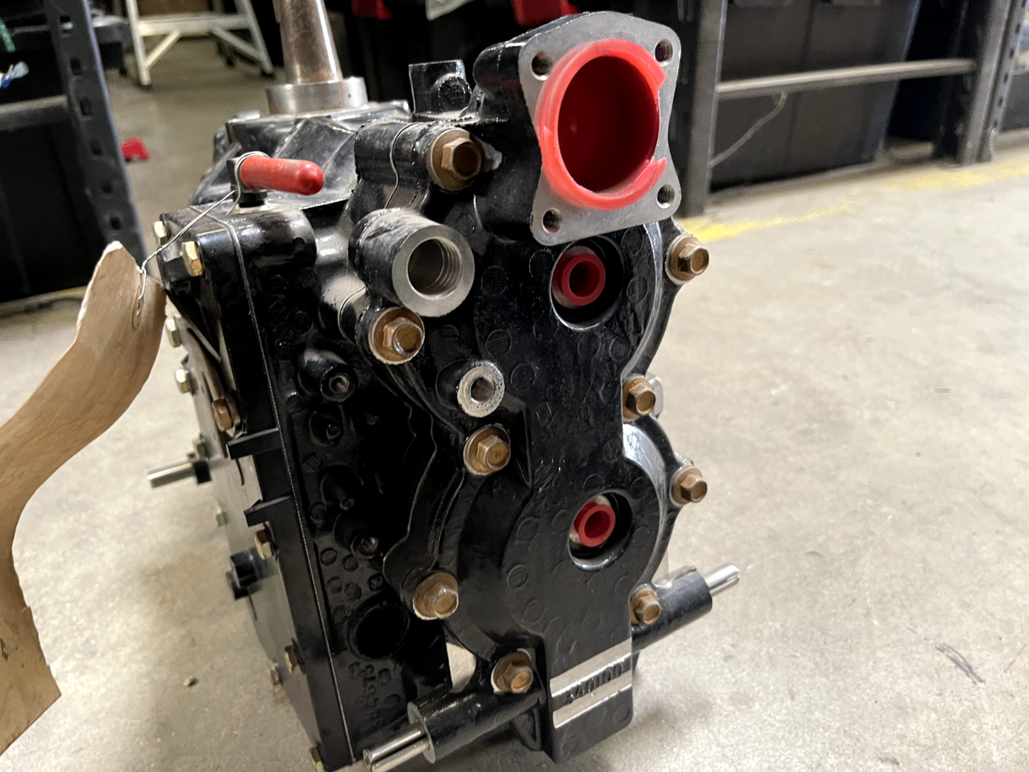 *NEW OEM* Johnson Evinrude 1993-2006 40 48 50 HP Powerhead