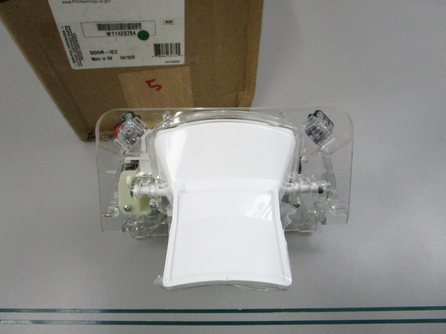 NEW OEM W11423784 Whirlpool Ice Door 0810