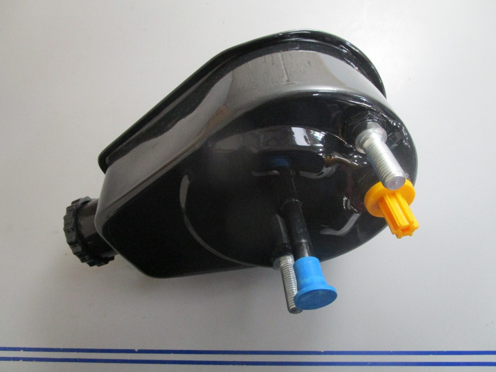 *NEW OEM* 0820 Volvo Penta Steering Pump 3888323