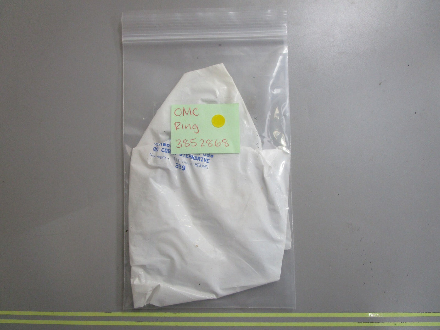 *NEW OEM* 0810 OMC Johnson Evinrude Ring 3852868