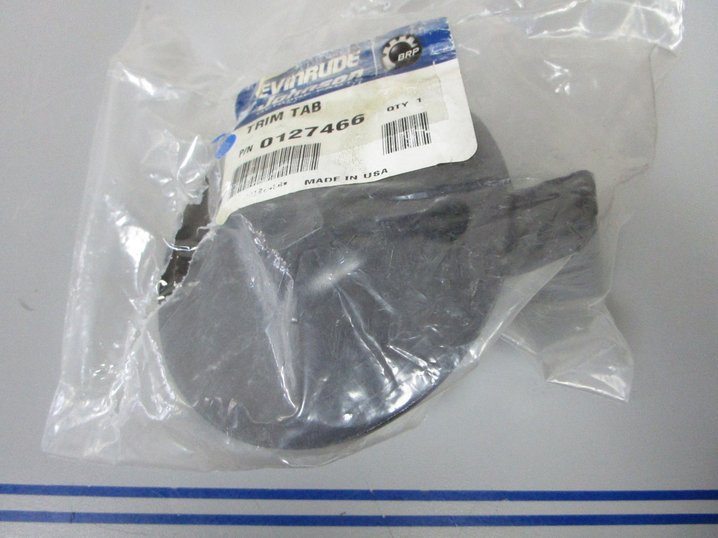 *NEW OEM* 0720 OMC Johnson Evinrude Trim Tab 127466 0127466
