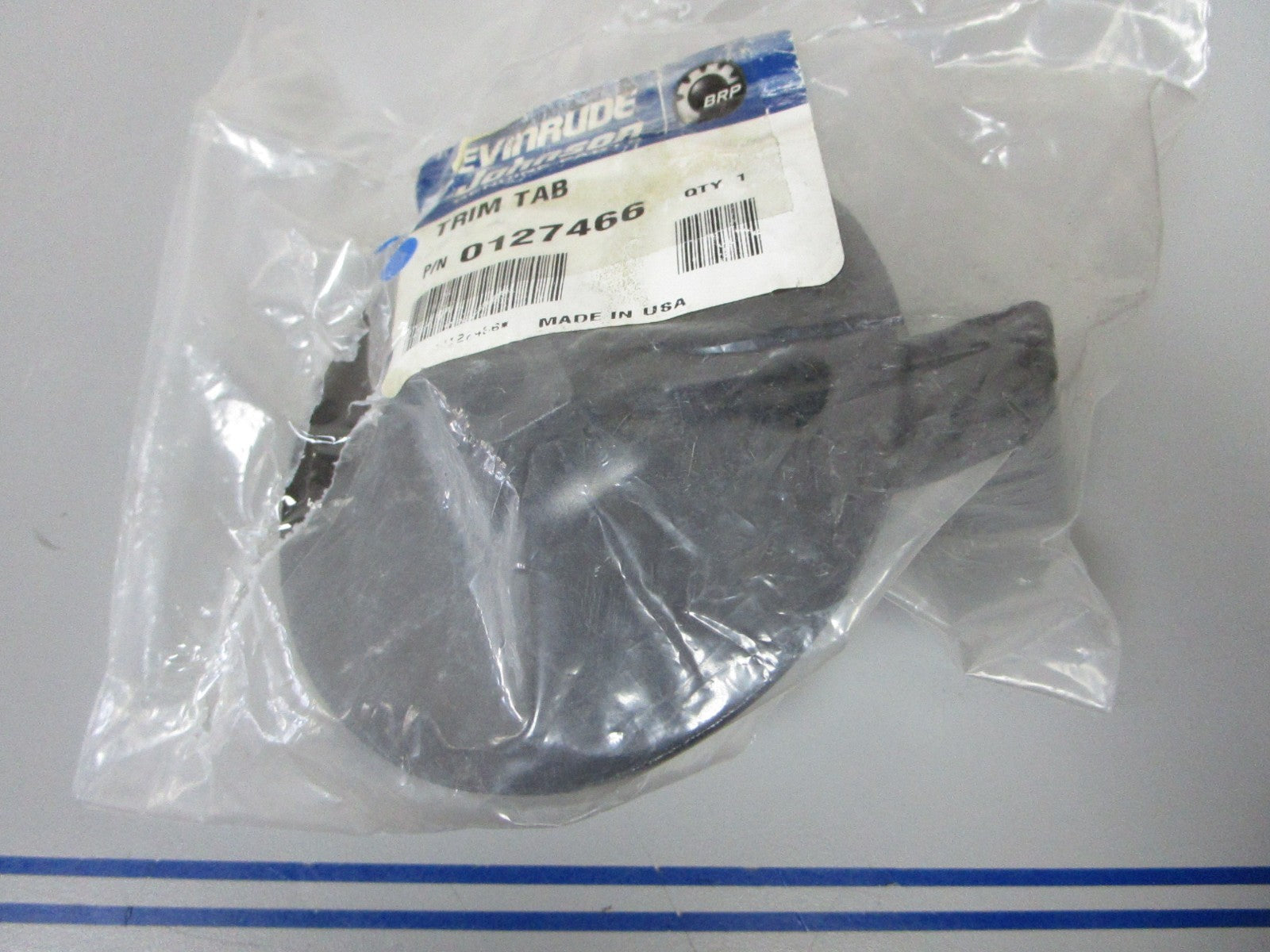 *NEW OEM* 0720 OMC Johnson Evinrude Trim Tab 127466 0127466