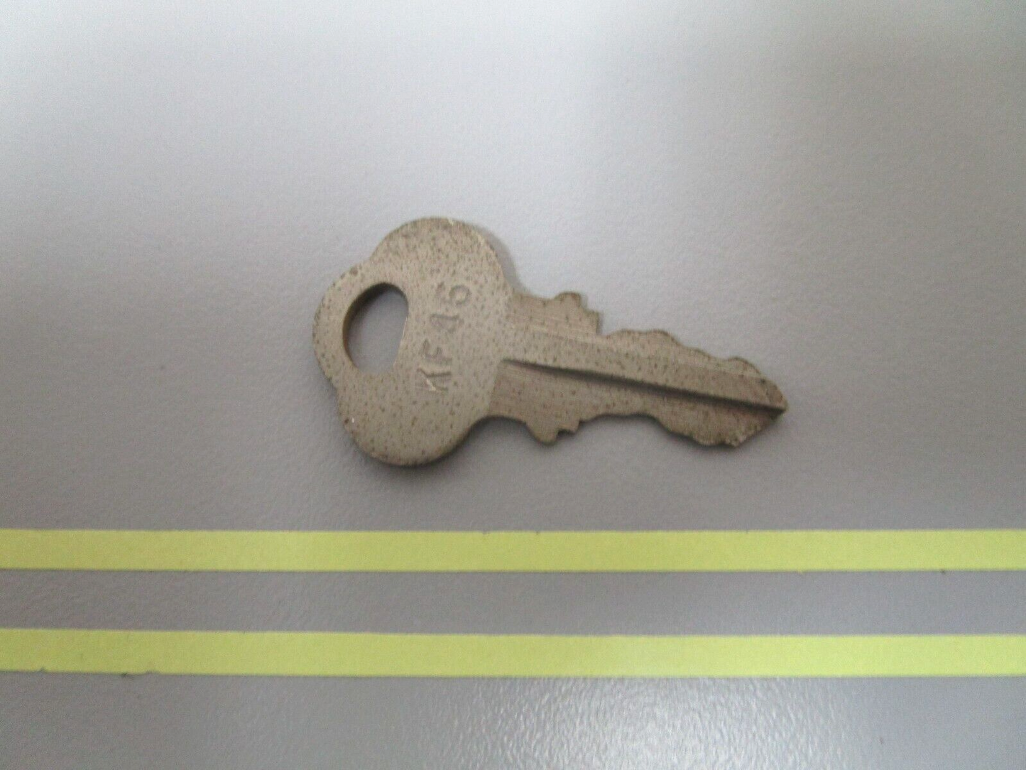 *NEW OEM* 0810 OMC Johnson Evinrude Ignition Key KF46 501561 0501561