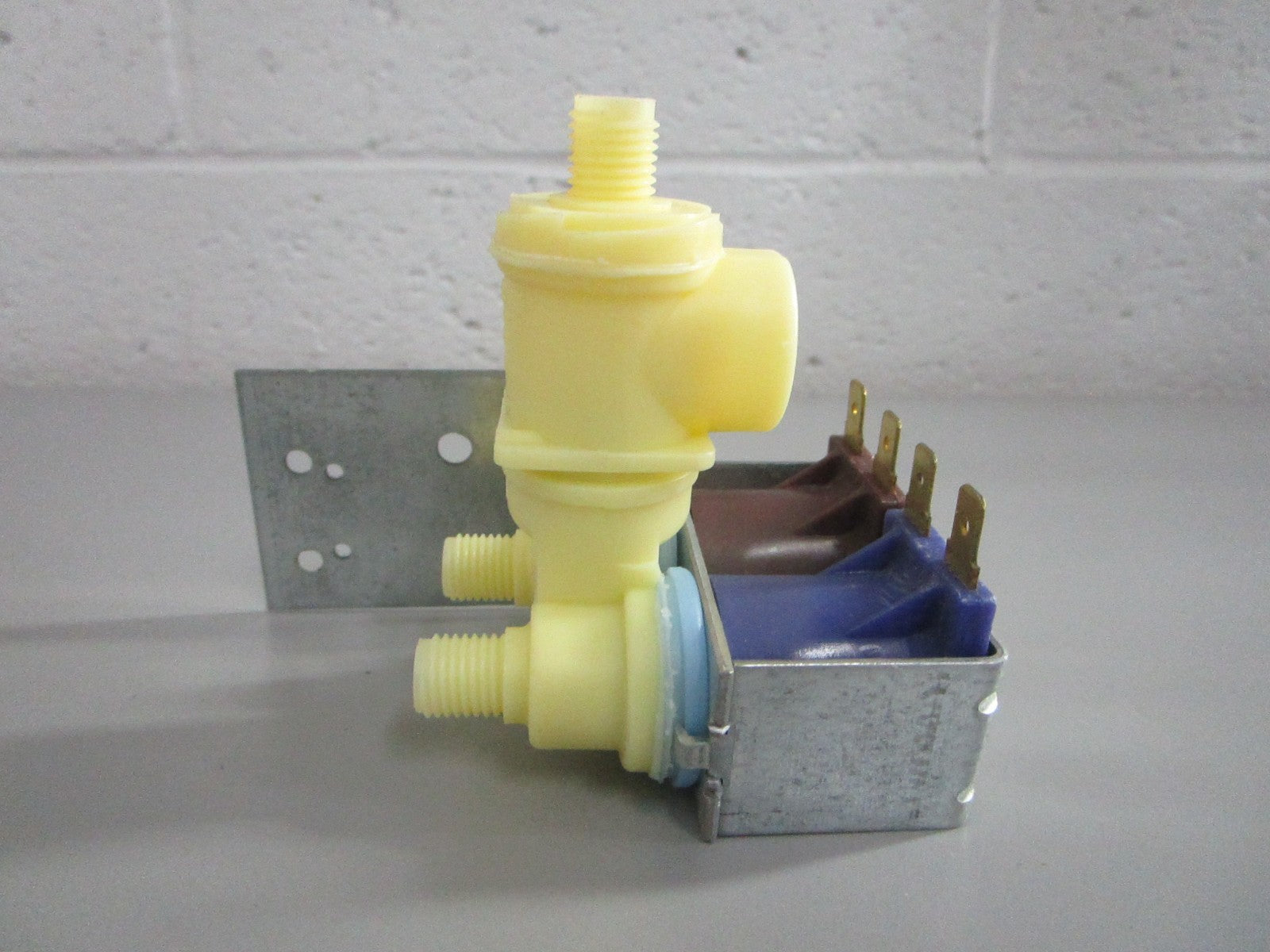 NEW OEM 12544101 Whirlpool FSP Refrigerator Water Valve 0820