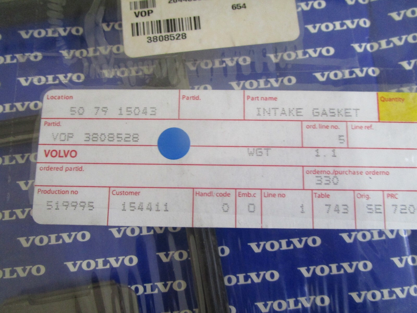 *NEW OEM* 0820 Volvo Penta Cylinder Intake Gasket 3808528