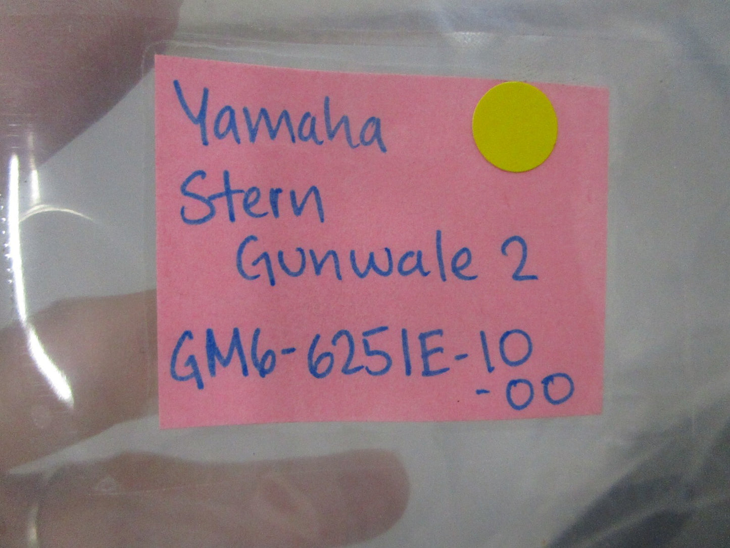 *NEW OEM* 0810 Yamaha Stern Gunwale 2 GM6-625IE-10-00