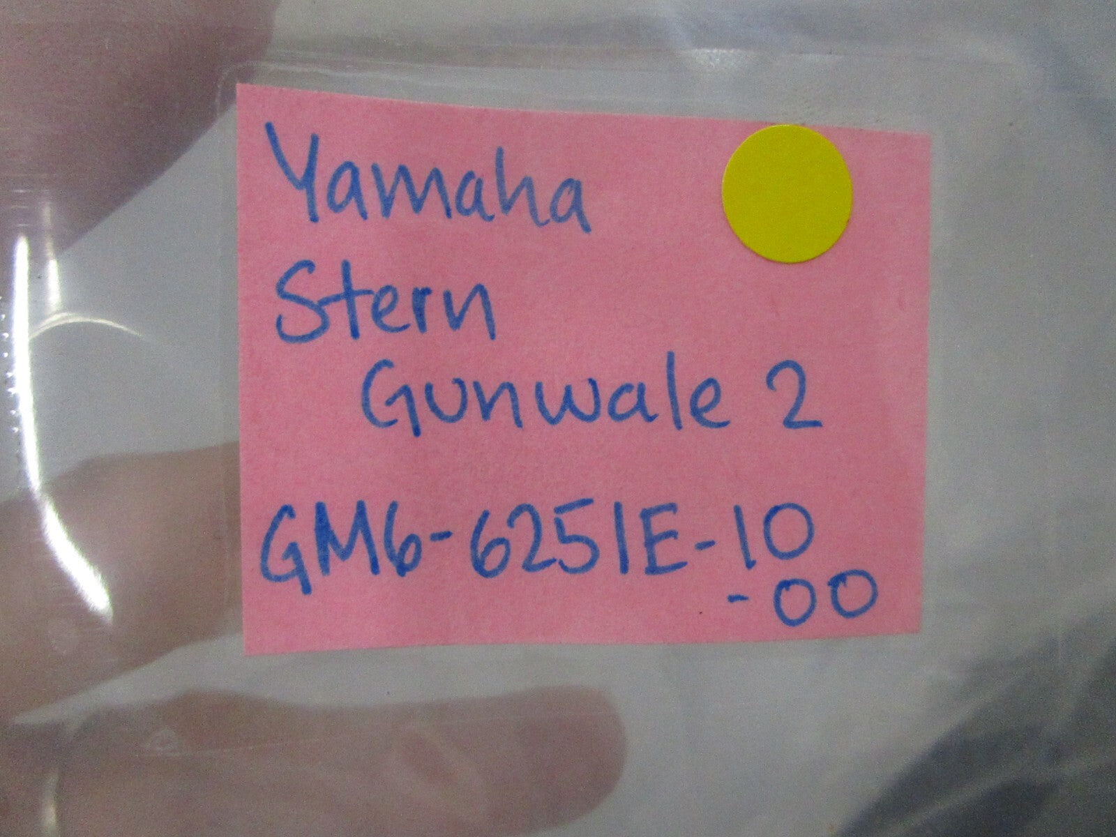 *NEW OEM* 0810 Yamaha Stern Gunwale 2 GM6-625IE-10-00