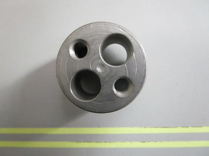 *NEW OEM* 0820 Volvo Penta Bearing Pivot Pin 852705