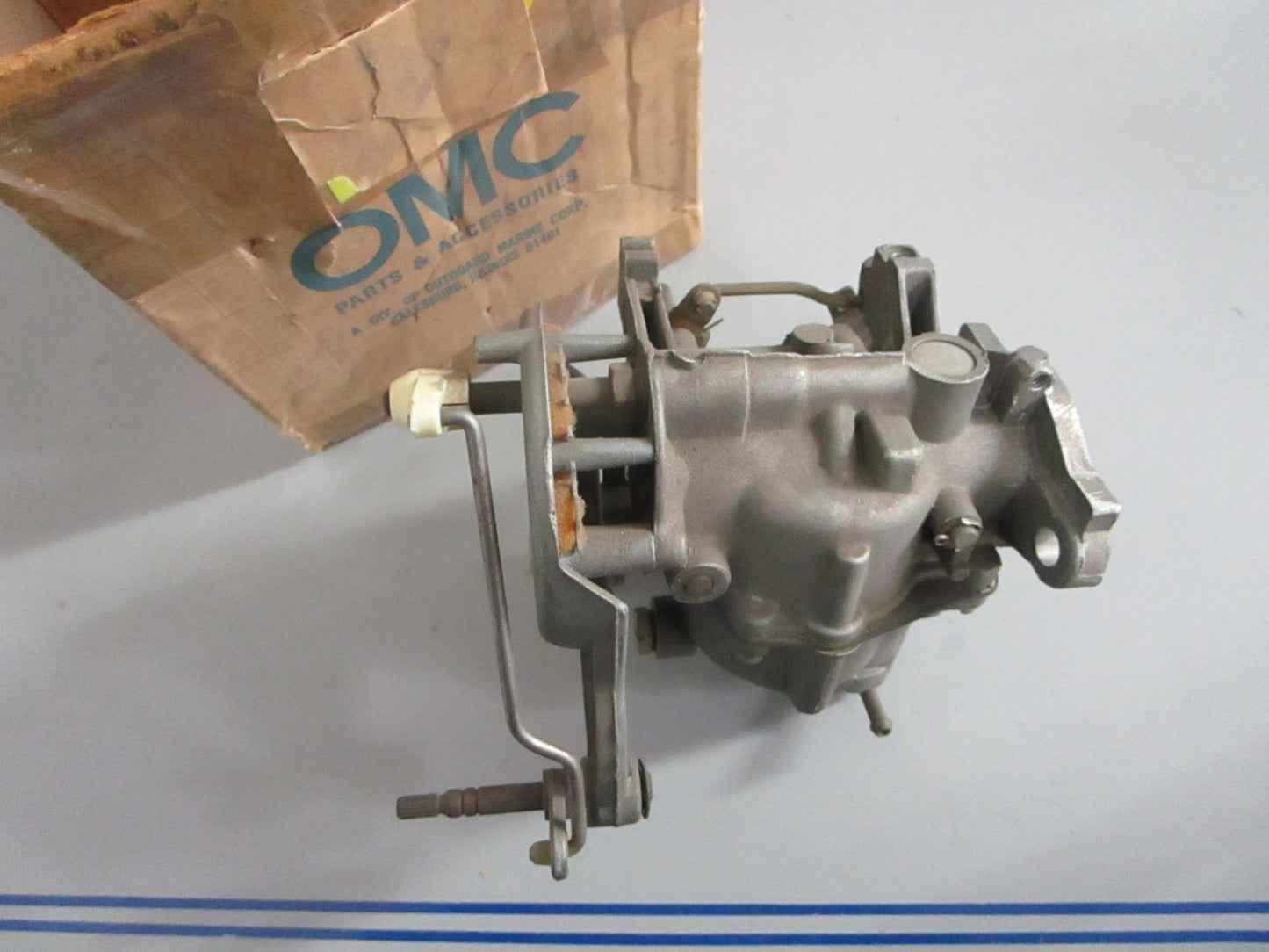 NEW OEM 278833 0278833 OMC Johnson Evinrude Carburetor 0820