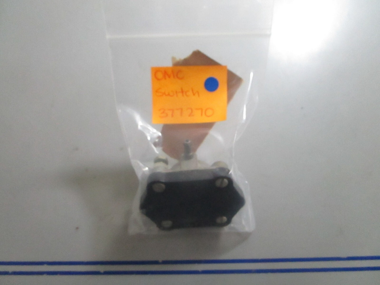*NEW OEM* 0810 OMC Johnson Evinrude Switch 377270 0377270