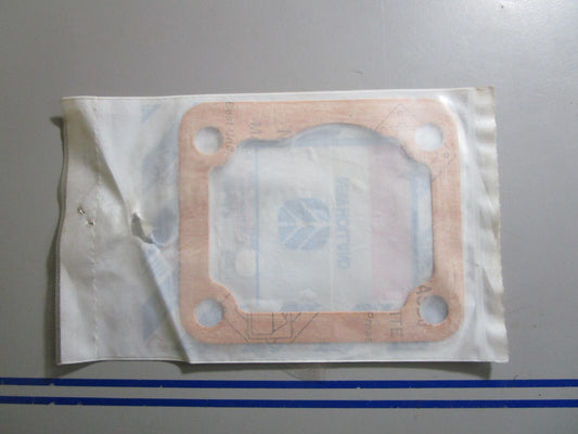 *NEW OEM* 0810 Case New Holland Gasket K3660221192