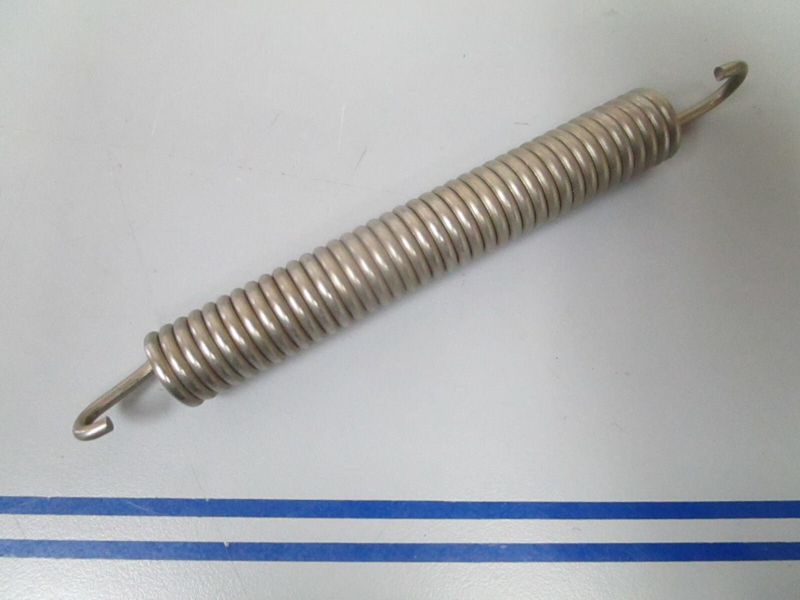 *NEW OEM* 0810 OMC Johnson Evinrude Reverse Lock Spring 303979 0303979