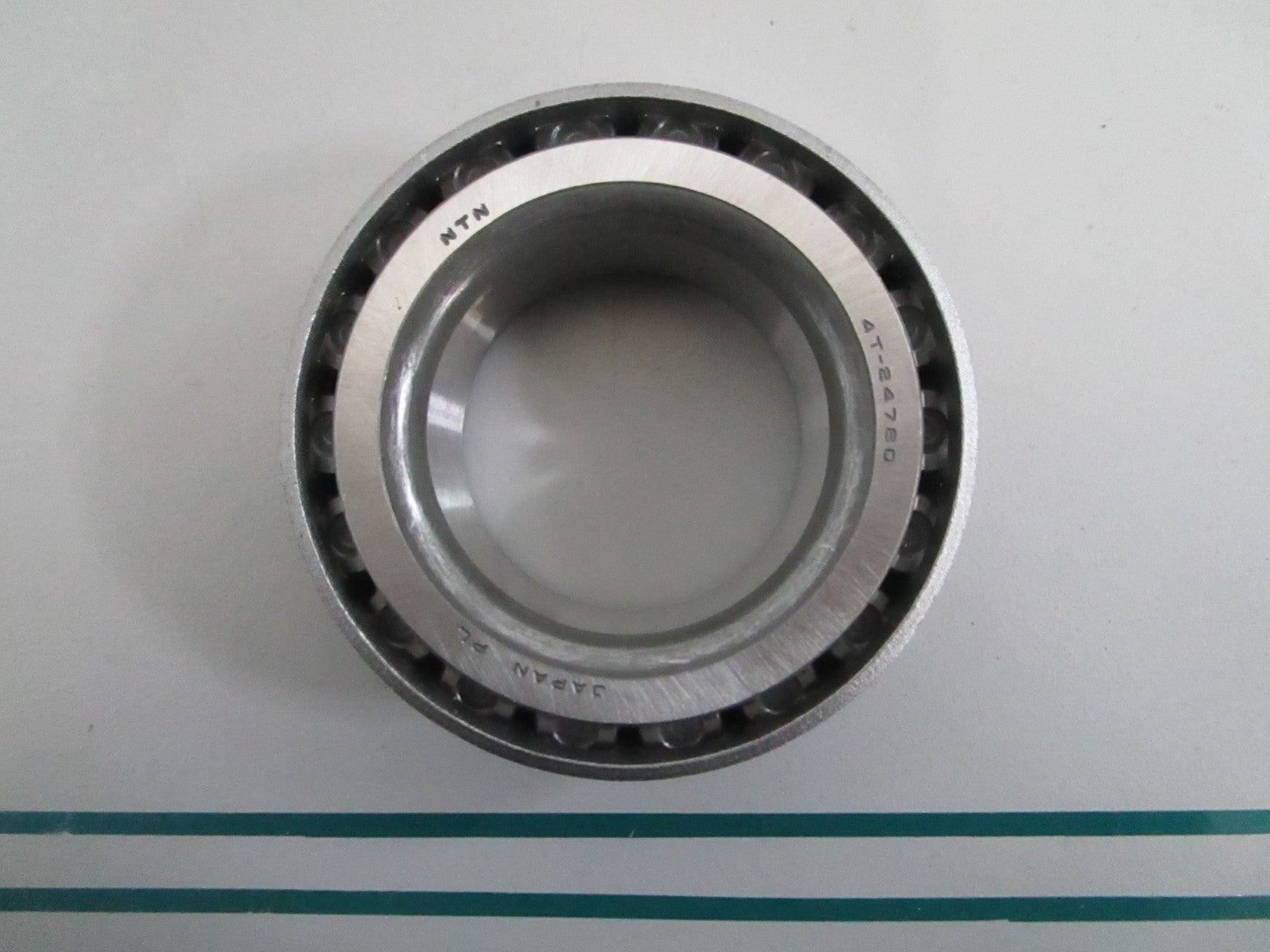 NEW OEM 4T-24780 NTN Tapered Roller Bearing 0820