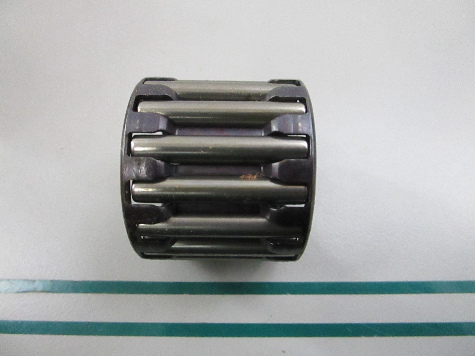 NEW OEM WJ182420 Federal Mogul Needle Bearing 0810